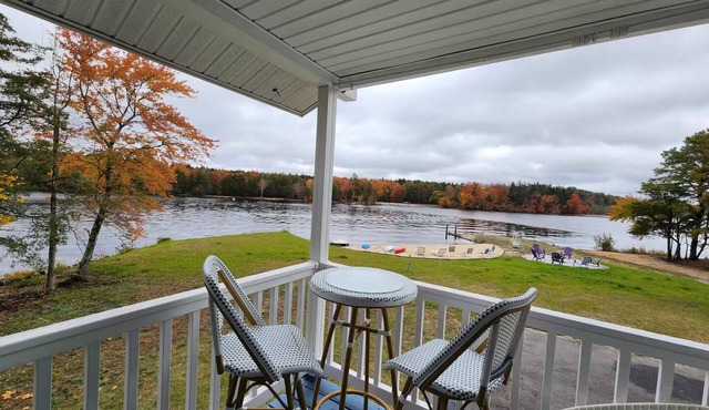 🌊 Riverfront Peninsula Retreat，Private Beach Forest Views