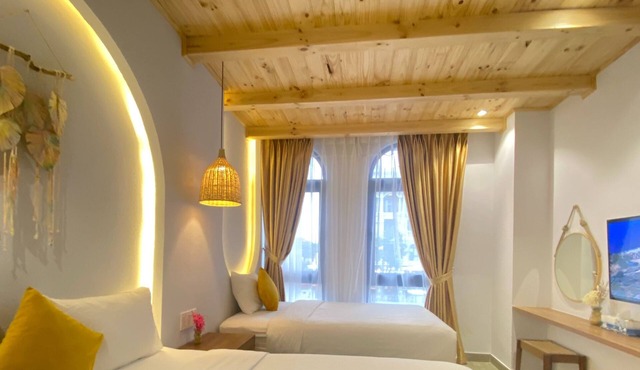 Riverside Mini Hotel Grand World
