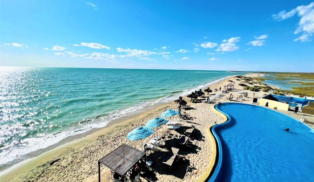 Rocky Point - Ocean Front - King - Suites - Sleeps12 - Gated - POOLS WI-FI