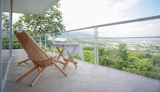 Romantic Villa with an awesome view 5 minutes from the Zoo