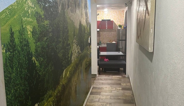 "Room 4" Private bathroom