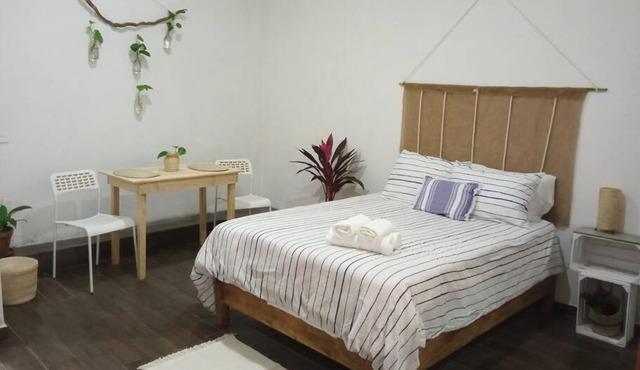 Room Downtown Tepoz. Habitación Centro Tepoz.