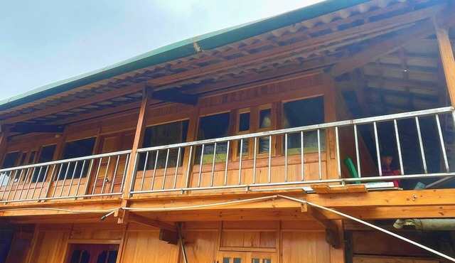 Rosevine-Homestay- Trekking Tour