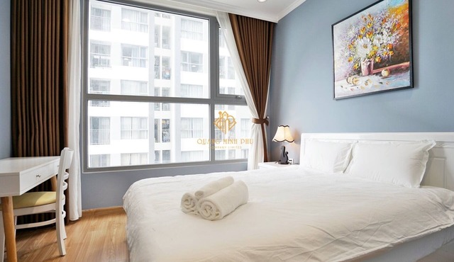 ★ROSY 2 BR-King bed★SKYLAKE HANOI MODERN & LUXURY★