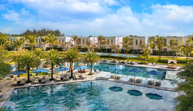 Royal Beachfront Resort Danang