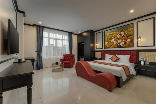 Royal Hotel & Spa