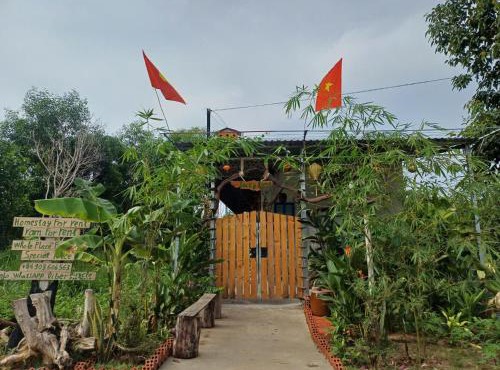 Rustic Homestay Lucky Home , 3 bedrooms, near the forest & near the sea