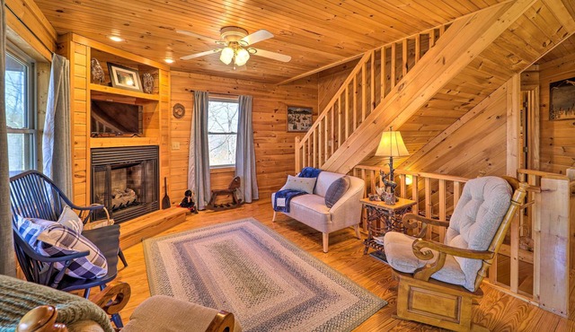 Rustic Purlear Cabin w/ Mtn Views & Game Room