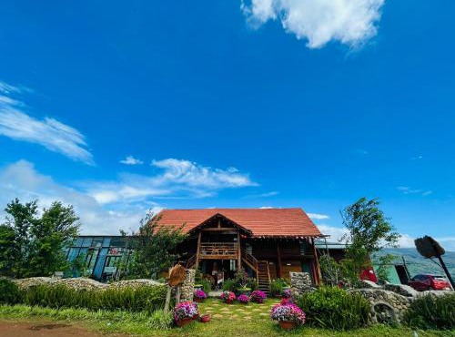Săn Mây Coffee and Homestay Măng Đen