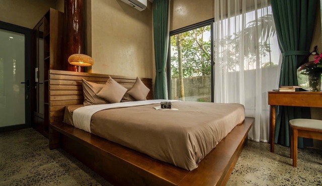 Salt Electrolysis Pool & Koi pond 1BR Ba Na Hills