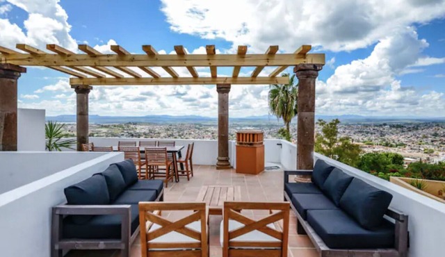 San Miguel de Allende big historical modern house 5 min. from downtown