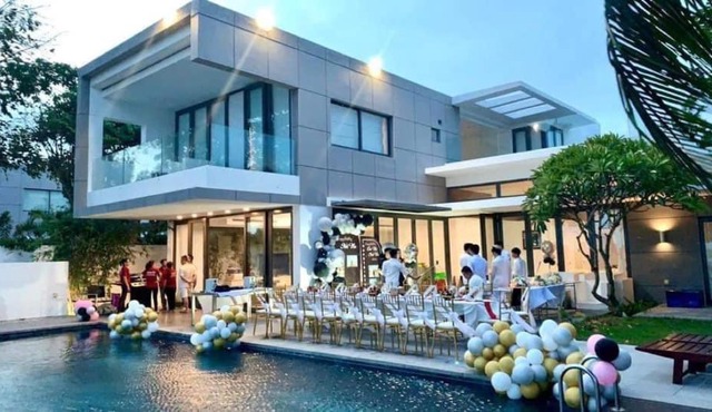 Santuary HOTRAM ( 5 Bedrooms )
