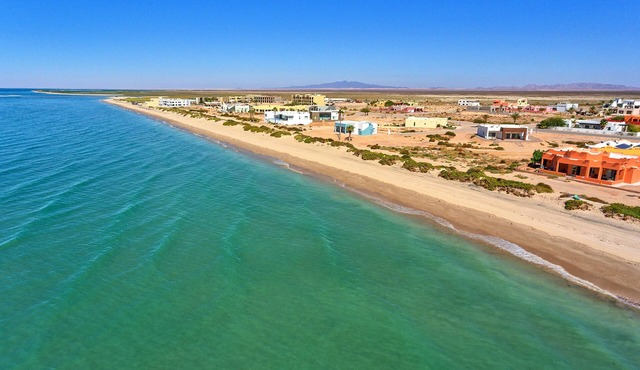 Seaside Adventure at Laguna Shores - Beautiful Custom Beach Home