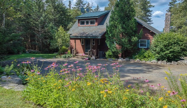 Second Wind - Private vacation home right on Mooselookmeguntic Lake