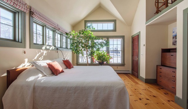 Serene, sun splashed cottage
