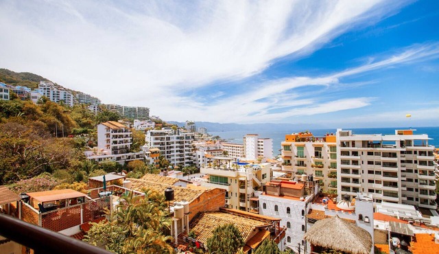 Signature by Pinnacle 106 1BD Condo for rent in Amapas, Puerto vallarta