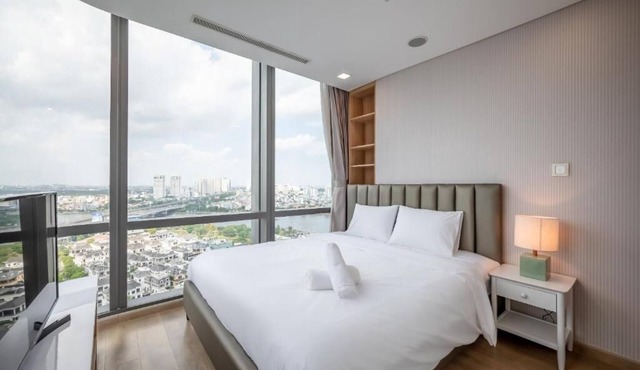 SIGNATURE SUITE LANDMARK 81