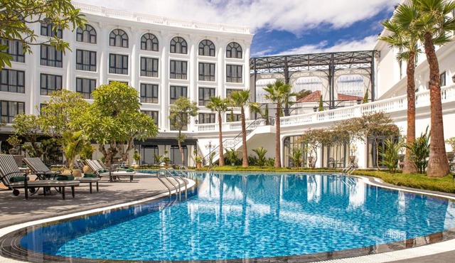 Silk Path Grand Hue Hotel
