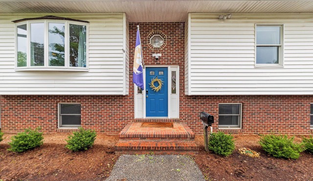 Sing Second Stays—Spacious Annapolis Home Near USNA & Navy Stadium