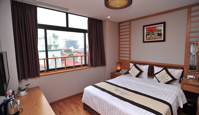 Sinh Plaza Hotel an oasis at the heart of Cau Giay district
