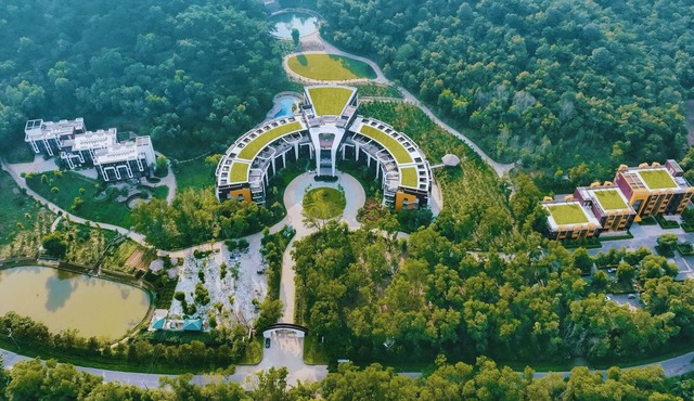 Soc Village Wellness & Retreat