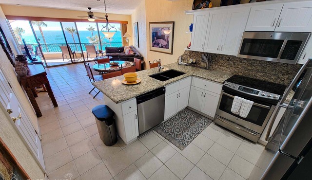 Sonoran Spa E407 - 2 BR Next to the Pool, High Speed Wi-Fi - Beachfront Upper Floor Luxury Condo