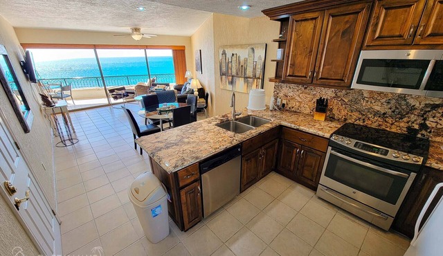 Sonoran Spa E704 - 2 BR Next to the Pool, High Speed Wi-Fi - Beachfront Upper Floor Luxury Condo