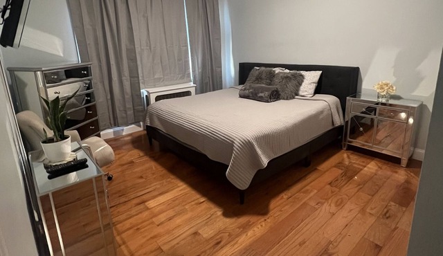 Spacious 3-bedroom apartment minutes from Encore Casino, Airport & Boston.