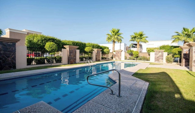 Spacious House, Gales Hermosillo, 3 Bedrooms with Pool