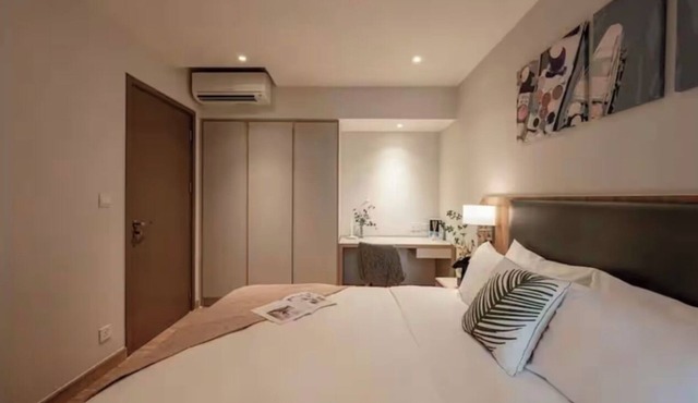 Spacious 3-bedroom Zenity apartment in Hồ Chí Minh with FreePool & Gym