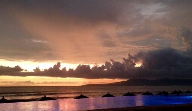 Spectacular, Jaw-dropping vistas from this 9th floor direct beachfront condo!