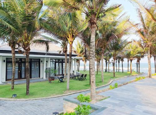 Starlight Villa Beach Resort