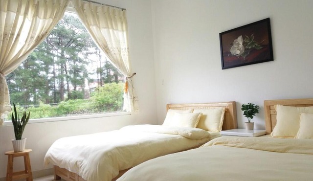 Strawberry Hotel Dalat