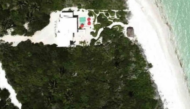 Stunning Oceanfront home with chef in Sisal