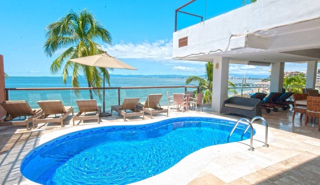 Stunning views, best location on Los Muertos beach Sky Suite A