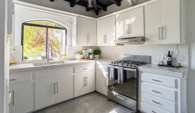 Stylish 3 bedroom home with a fireplace downtown