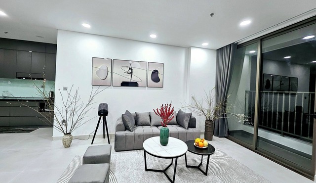 Stylish and Spacious 120m2 apartment with 3 cozy bedrooms in brilliant Hà Nội