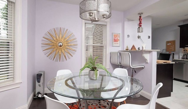 Stylish Boston-Area Duplex - Free Parking, Yard, Comfortable Stay