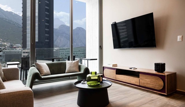 Stylish Modern Stay, Pool, Balcony, Gym & Terrace