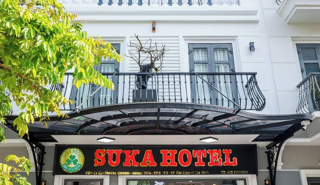 Suka Hotel