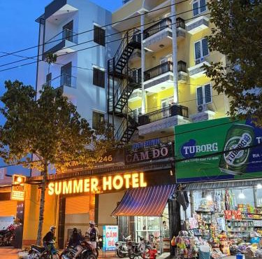 Summer Hotel