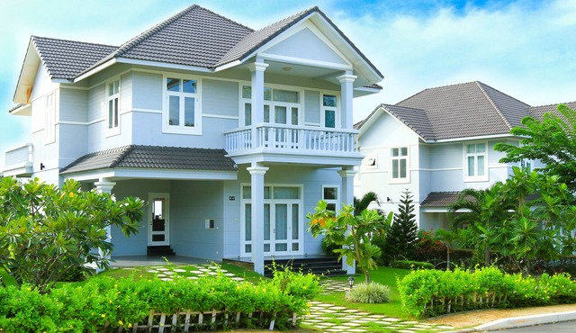 Sunny Tropical Villa