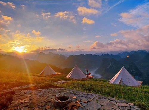 Sunrise Camping Ha Giang