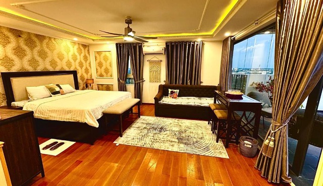 Super King bed, Jacuzzi, phòng đẹp rộng chill ở Thủ đức