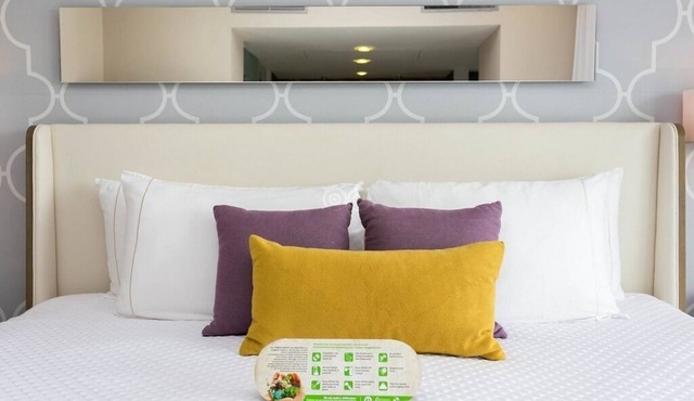 Swim-Up Suite with King Bed, Private Pool Access - Adults Only, ALL-INCLUSIVE