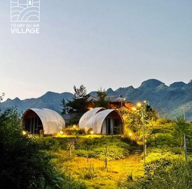 Tớ Dày Du Già Village
