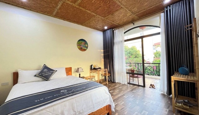 Tam Coc Full House Homestay nơi nghỉ dưỡng tuyệt vời, với phòng nghỉ view bể bơi