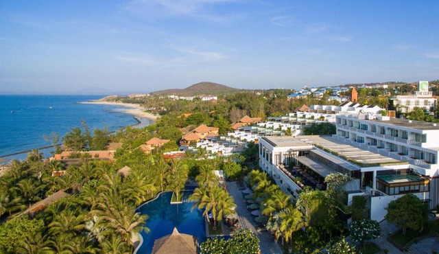 The Cliff Resort & Residences