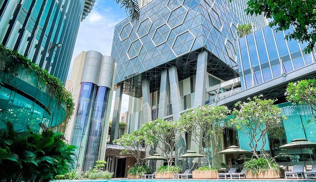 The Mira Central Park Hotel