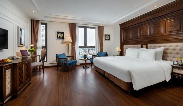 The Q Hotel